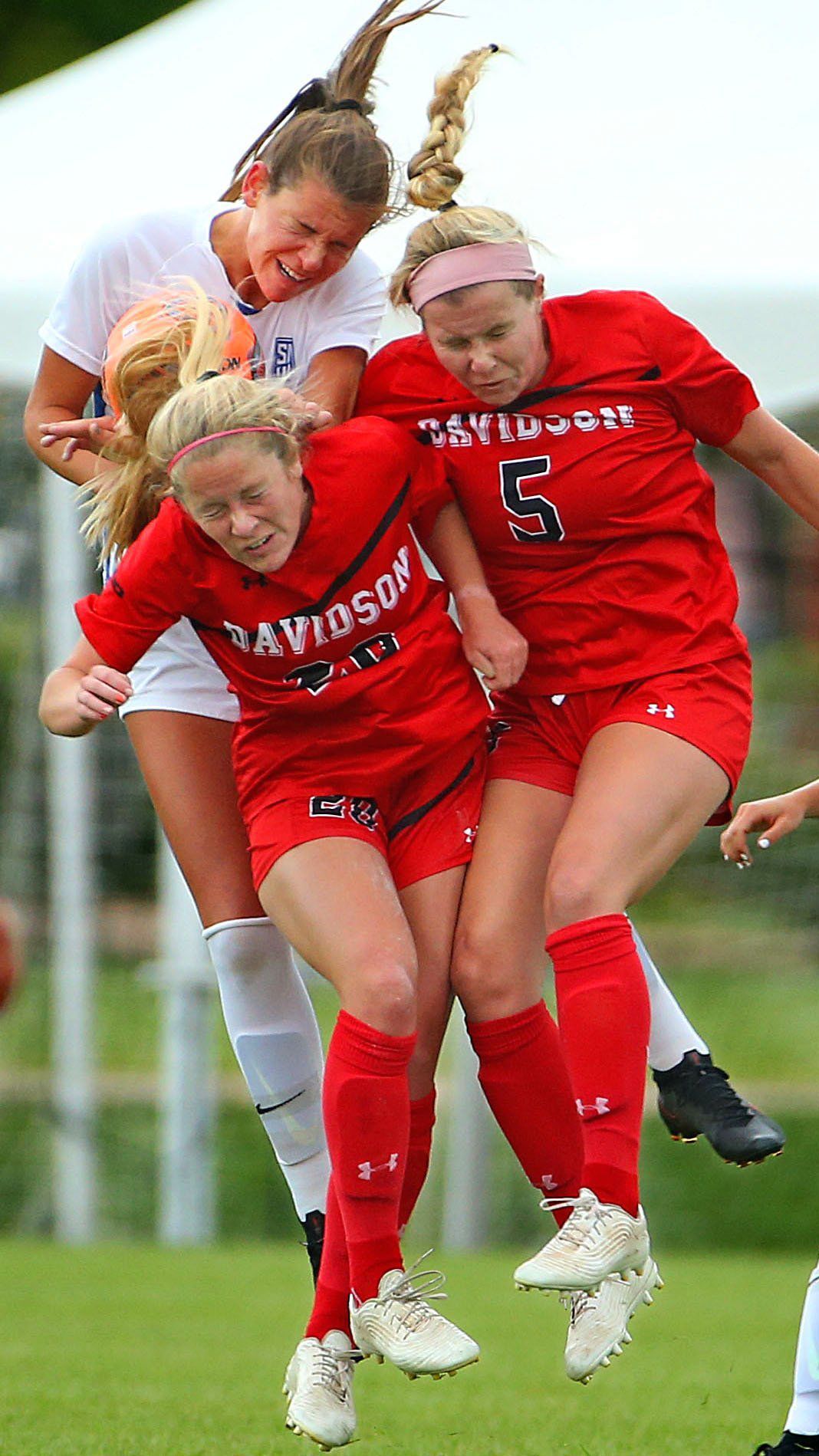 St. Louis University 2, Davidson College 1